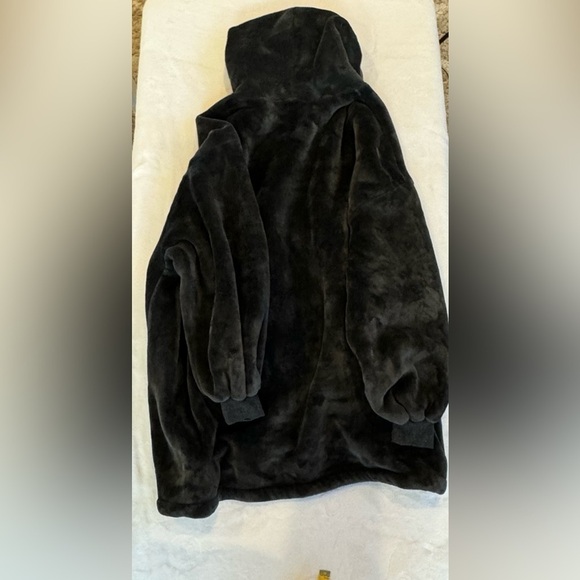 Catalonia oversized hoodie blanket - Picture 5 of 12